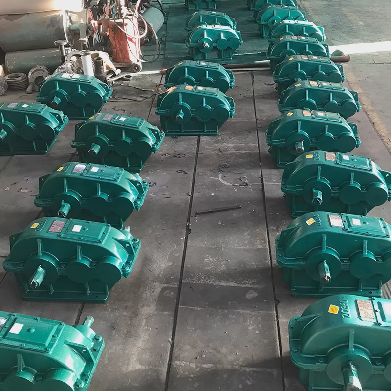 圆柱齿轮减速机小型JZQ200卧式加重大扭力变速箱